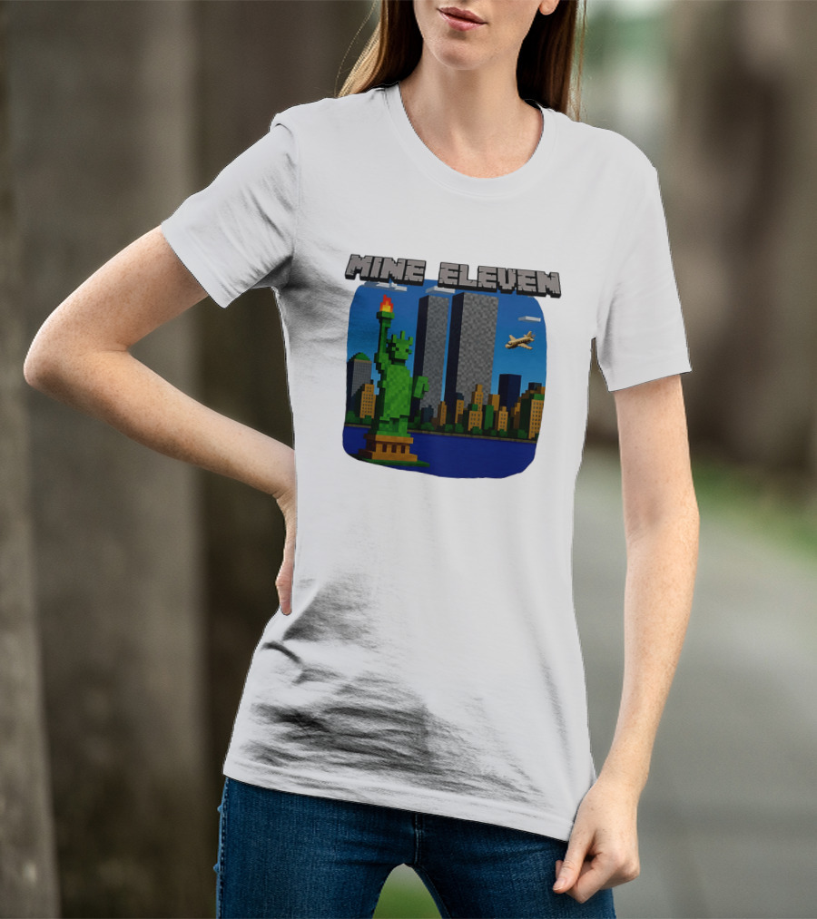 Mine Eleven Pixel City Statue Vector World Twin Towers Scene T-Shirt