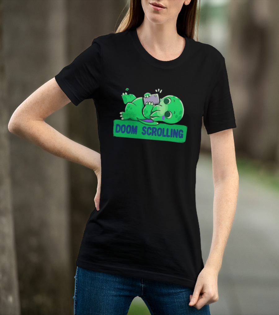 Doom Scrolling Cthulhu Lovecraft Monster With Smartphone T-Shirt