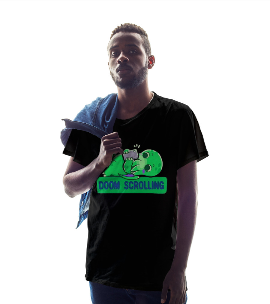Doom Scrolling Cthulhu Lovecraft Monster With Smartphone T-Shirt