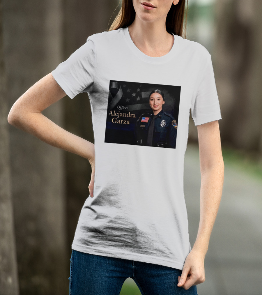 Officer Alejandra Garza Memorial Tribute With Flag And Ribbon T-Shirt