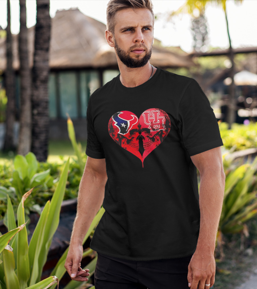 Houston Texans University Of Houston Cougars Heart Shaped Skulls Football Fans T-Shirt