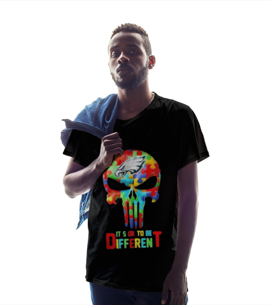 Philadelphia Eagles Skull Puzzle Autism Awareness It's Ok To Be Different T-Shirt