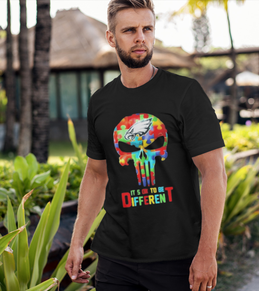 Philadelphia Eagles Skull Puzzle Autism Awareness It's Ok To Be Different T-Shirt
