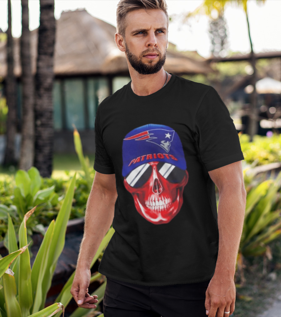 New England Patriots Cap Skull Smiling For Fans T-Shirt