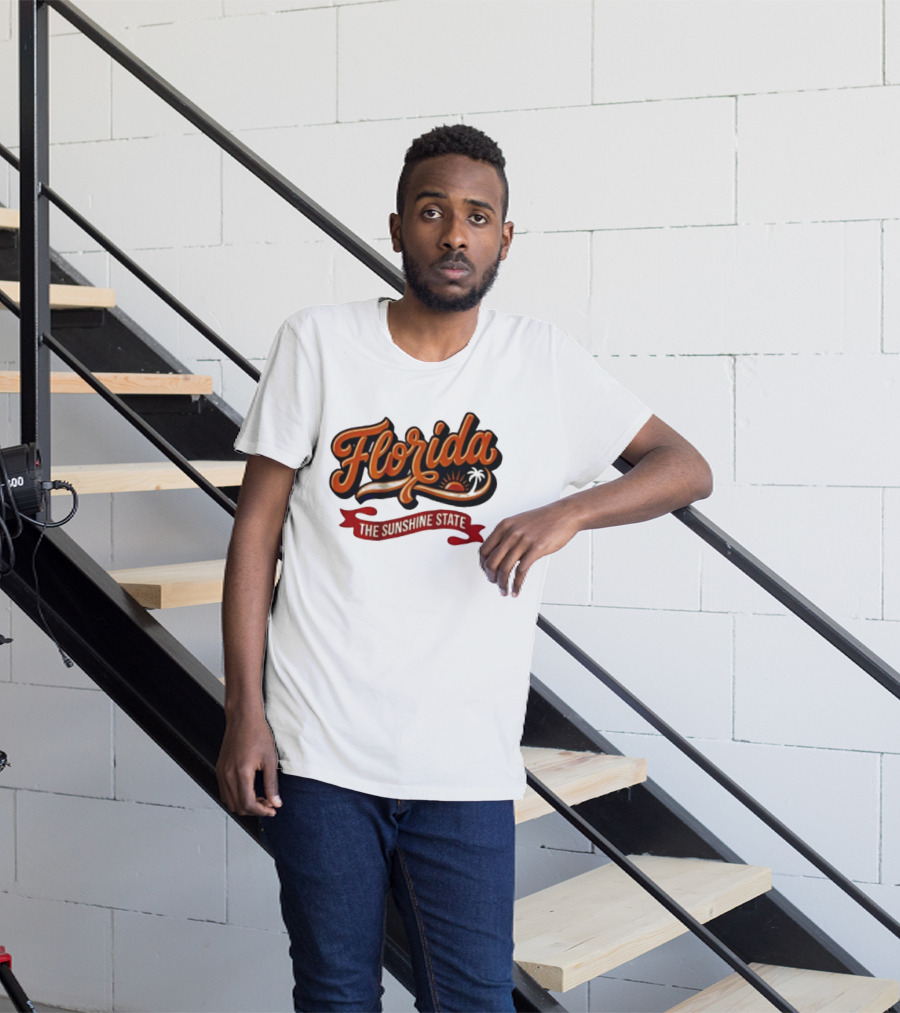 Florida The Sunshine State Sunset Palm Tree Vintage Look T-Shirt