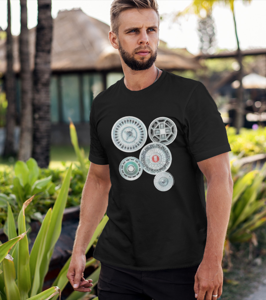 Vintage Ford Hubcaps Collection Classic Car Enthusiast Retro Wheels T-Shirt