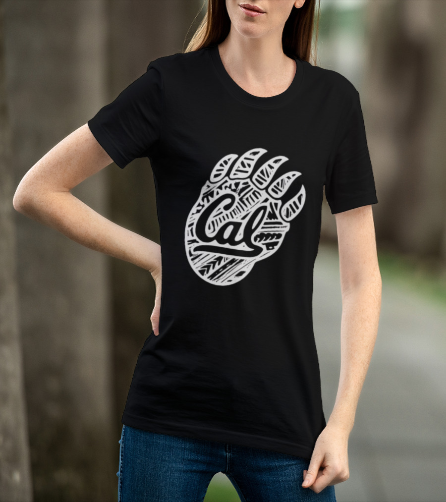 Trending Chicago Bears Football Bear Paw Cal T-Shirt