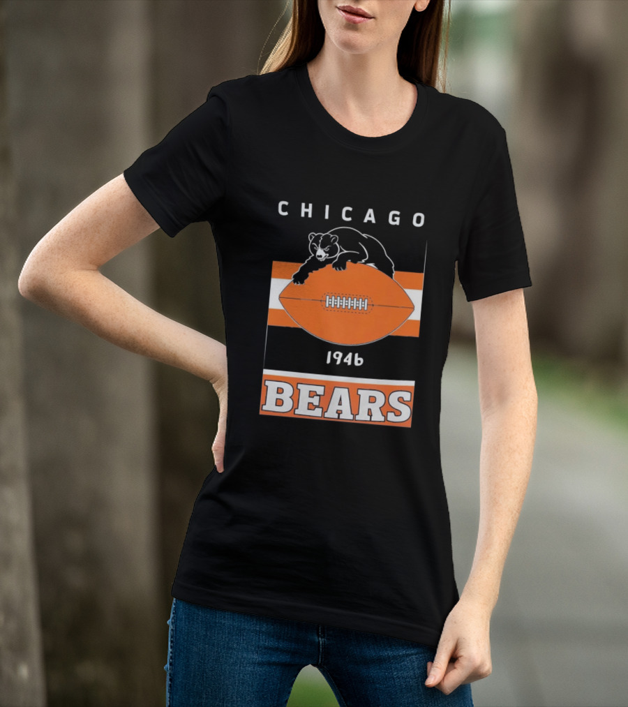 Chicago Bears 1946 Football Vintage Team History T-Shirt