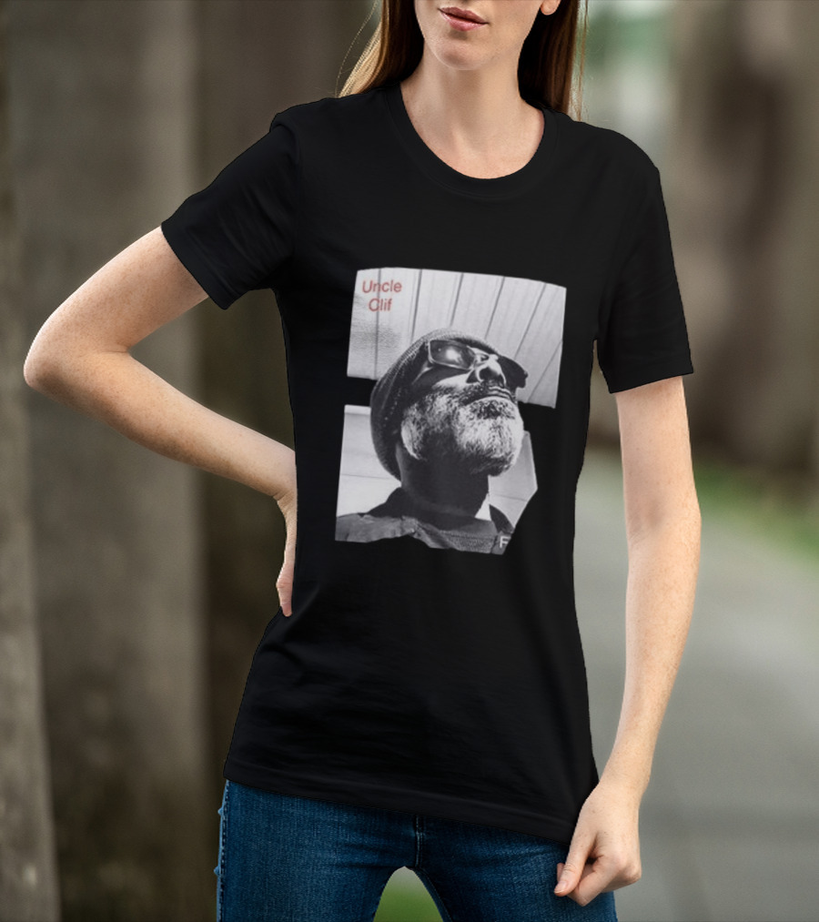 Uncle Clif Bring Back Common Sense Vintage Style Black And White Bearded Man In Sunglasses T-Shirt