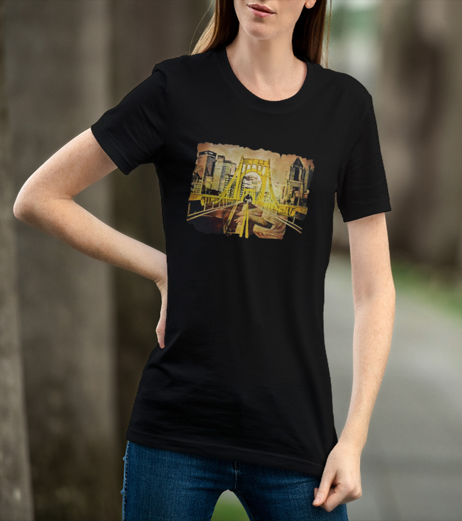 Pittsburgh Skyline 1992 Roberto Clemente Bridge Piano Player T-Shirt