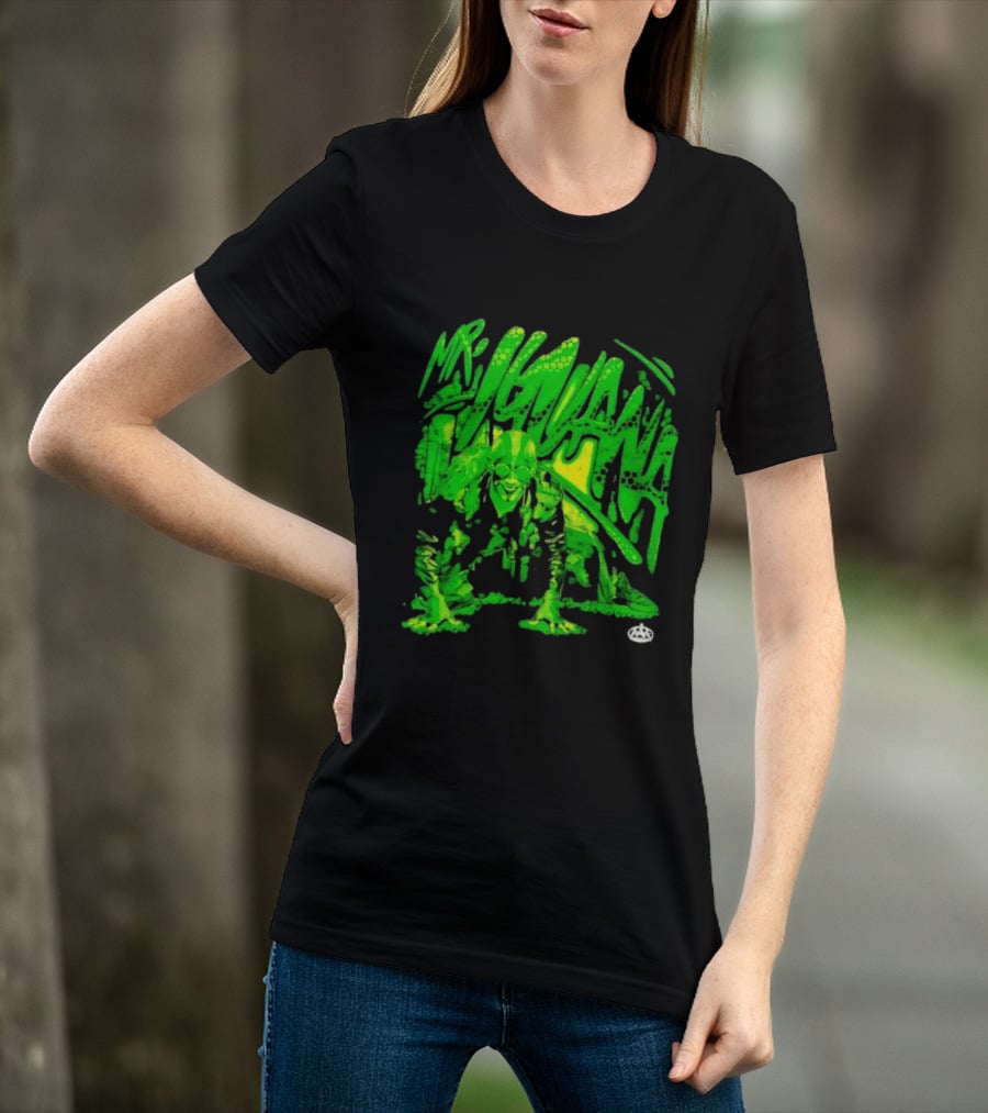 Mr Iguana AAA Lucha Libre Wrestler Crouching Masked Green Creature T-Shirt