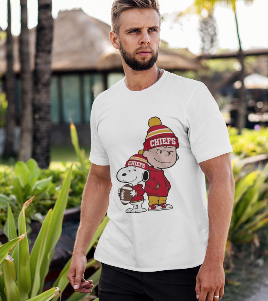 Snoopy And Charlie Brown Chiefs Football Fans Kansas City Chiefs T-Shirt