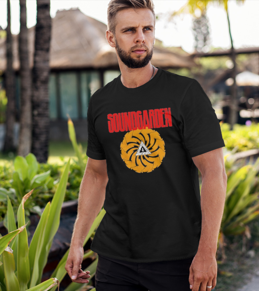 Soundgarden Badmotorfinger Album Grunge Rock Band T-Shirt
