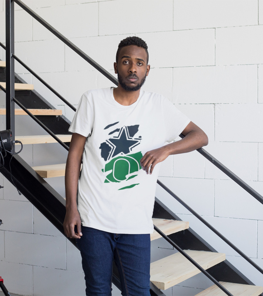 Dallas Cowboys Star And Oregon Ducks O Ripped Team Logos T-Shirt