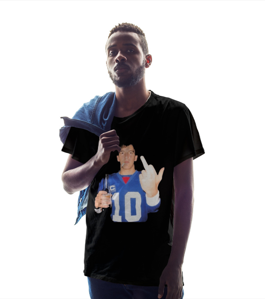 Eli Manning Jersey Smoking Gesture Middle Finger 10 T-Shirt