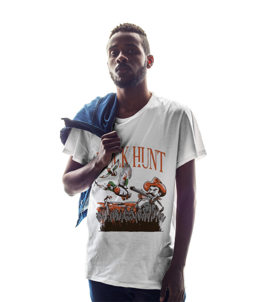 Duck Hunt Hunter Wildlife Outdoors Vintage Cowboy Shooting Scene T-Shirt