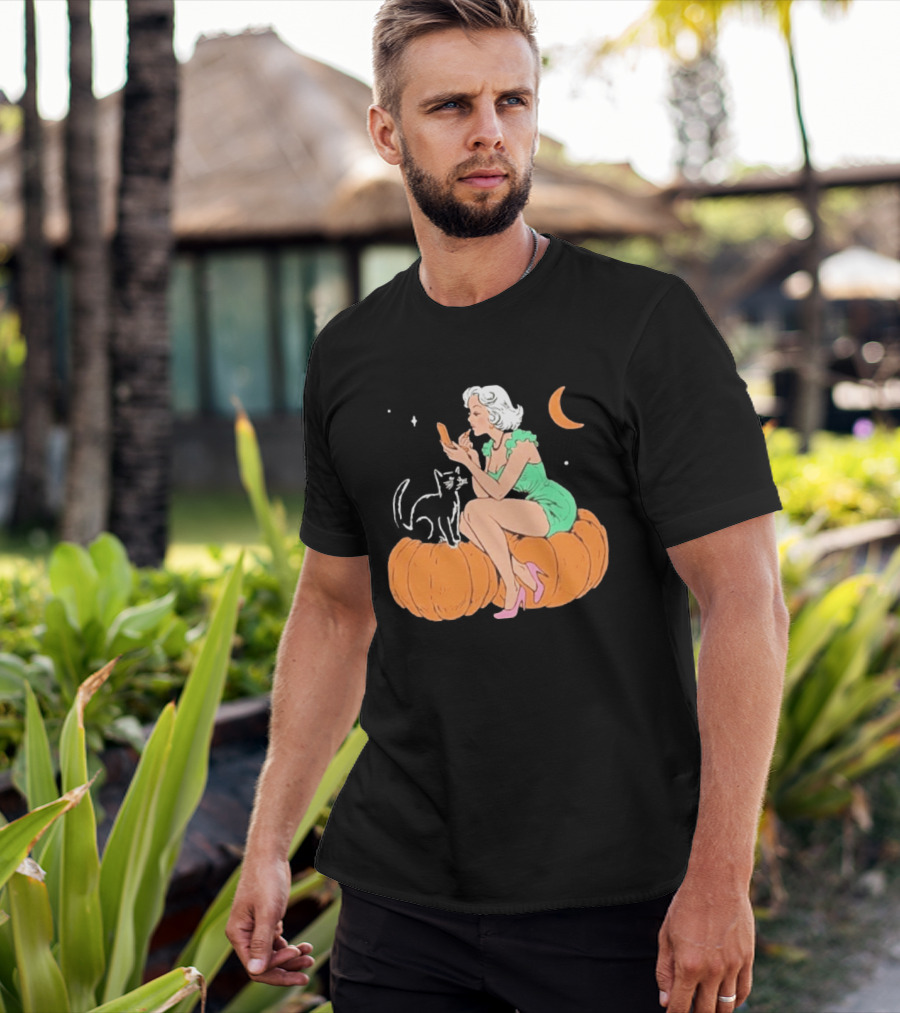 Pinup Girl Applying Lipstick On Pumpkin With Black Cat Halloween Moon Scene T-Shirt