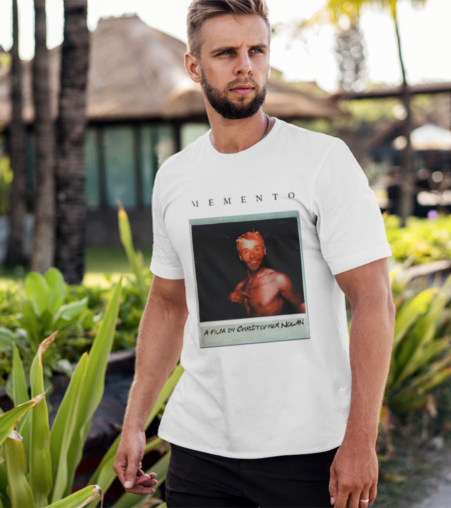 Memento A Film By Christopher Nolan Guy Pearce Polaroid Image T-Shirt