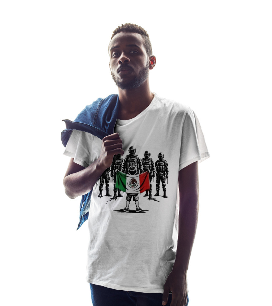 Todos Luchamos Mexican Flag Soldiers Protest T-Shirt