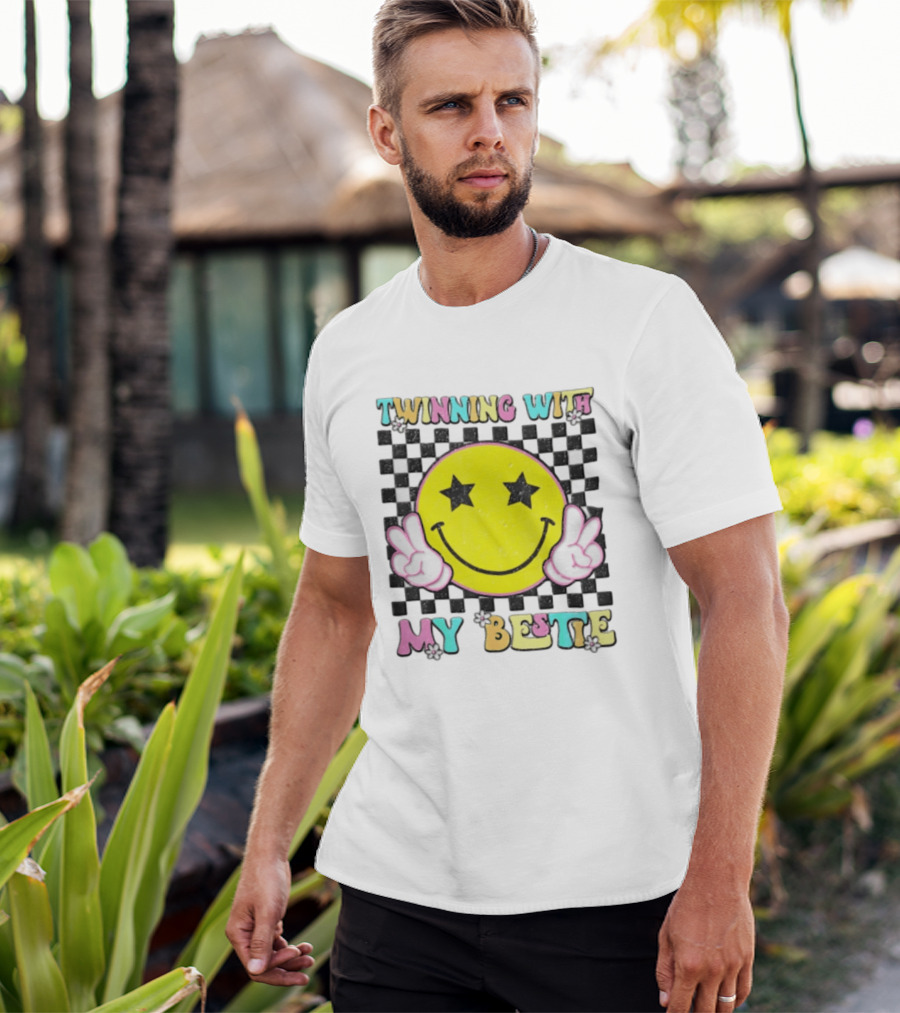 Twinning With My Bestie Yellow Smiley Face Checkered Star Eyes Peace Signs T-Shirt