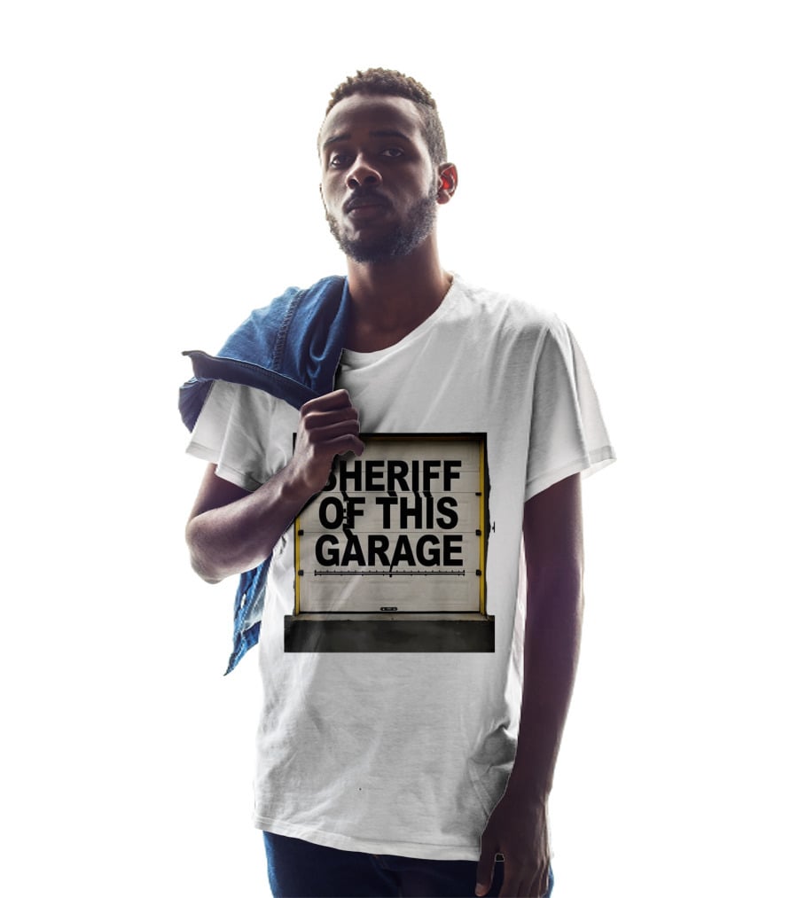 Sheriff Of This Garage Man Cave Sign Home Workshop Garage שער ראפר T-Shirt