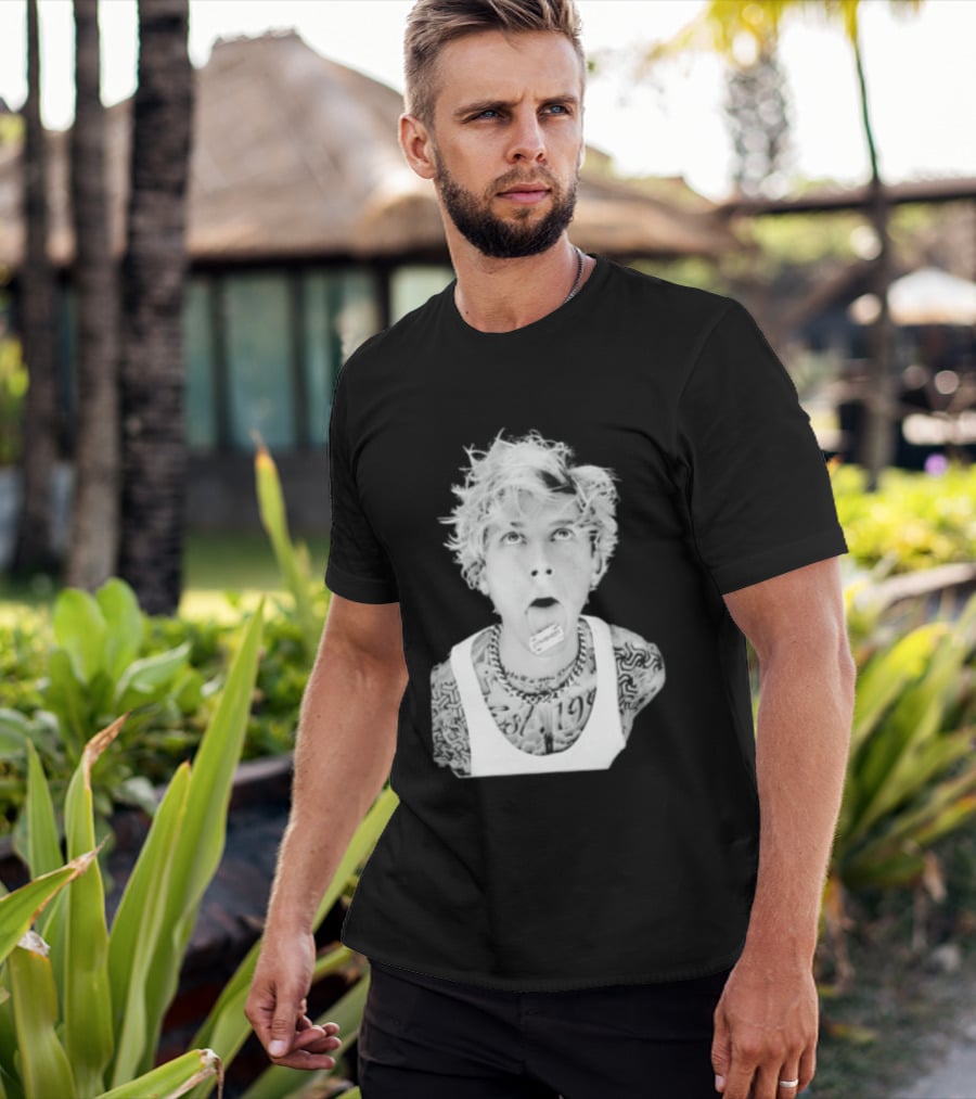 Machine Gun Kelly 1990 Blonde Hair Razor Tongue Tattoo Styling T-Shirt