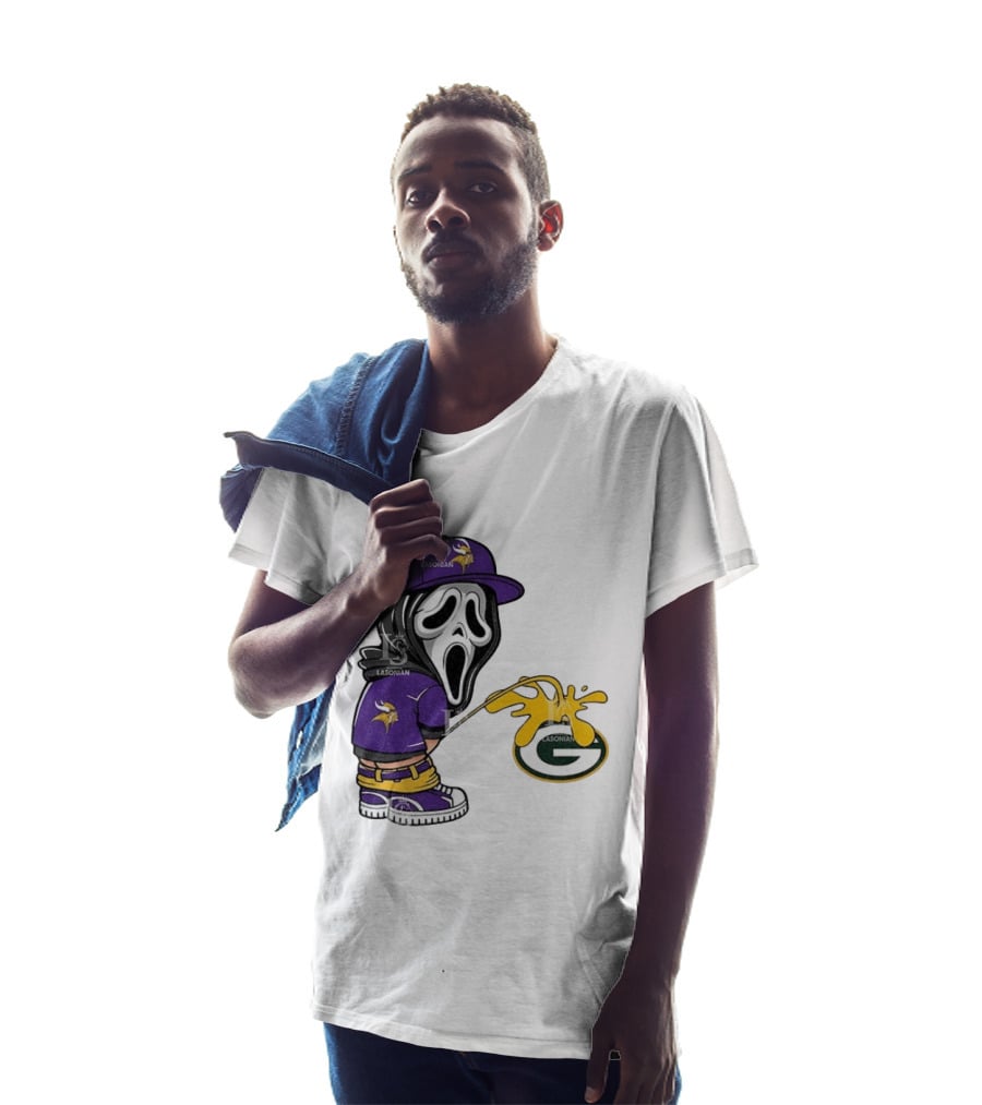 Minnesota Vikings Ghostface Piss On Green Bay Packers T-Shirt