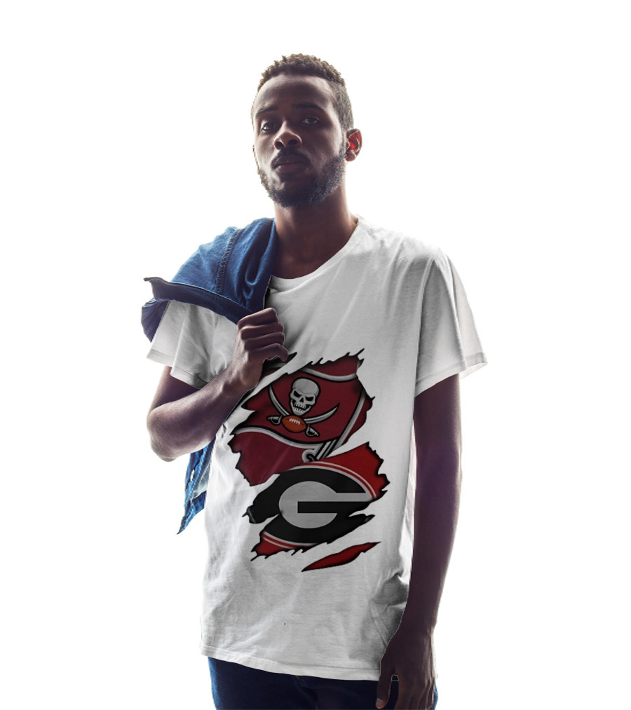 Tampa Bay Buccaneers Georgia Bulldogs Torn Fabric NCAA Collaboration T-Shirt