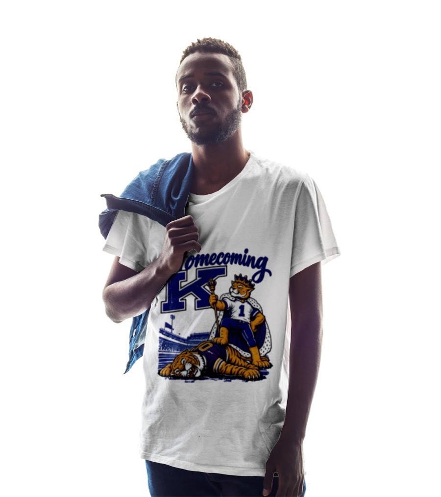 Homecoming K Wildcat King Stands Over Defeated Tiger Stadium Scene T-Shirt