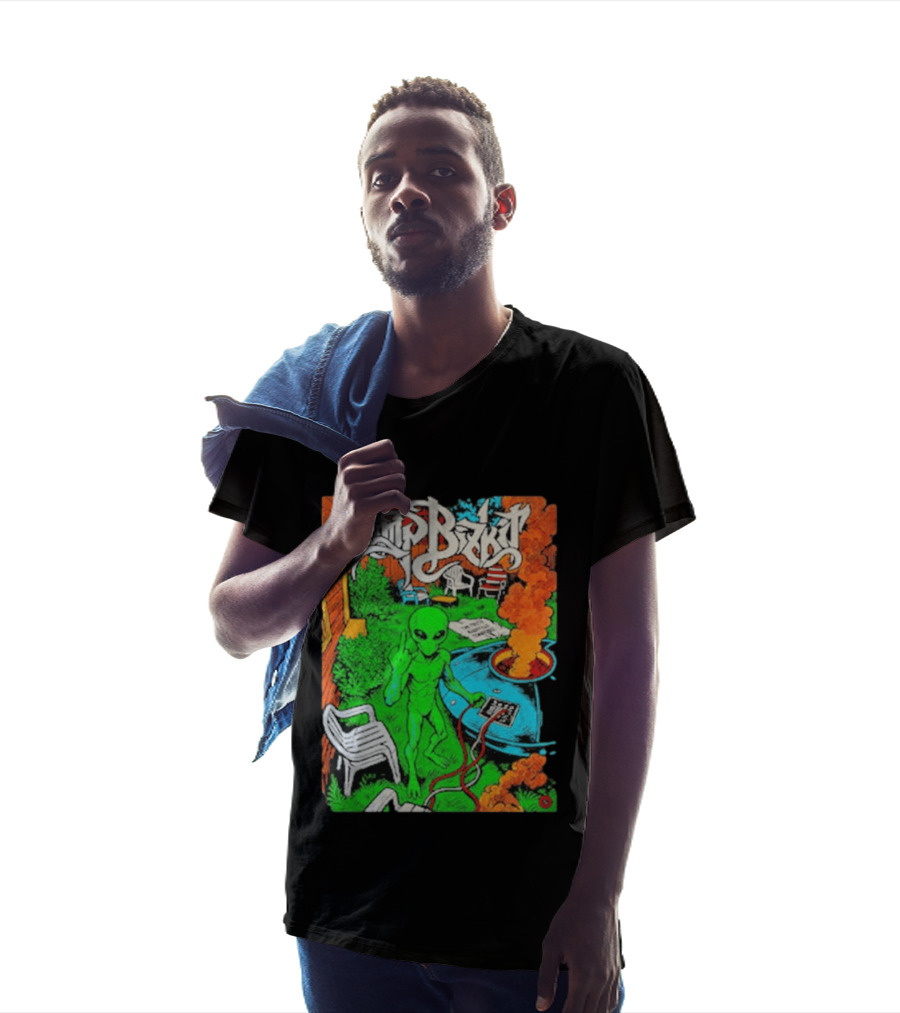 Limp Bizkit Alien Backyard Scene Nashville Tennessee The Truth October 11 And 12 2026 T-Shirt