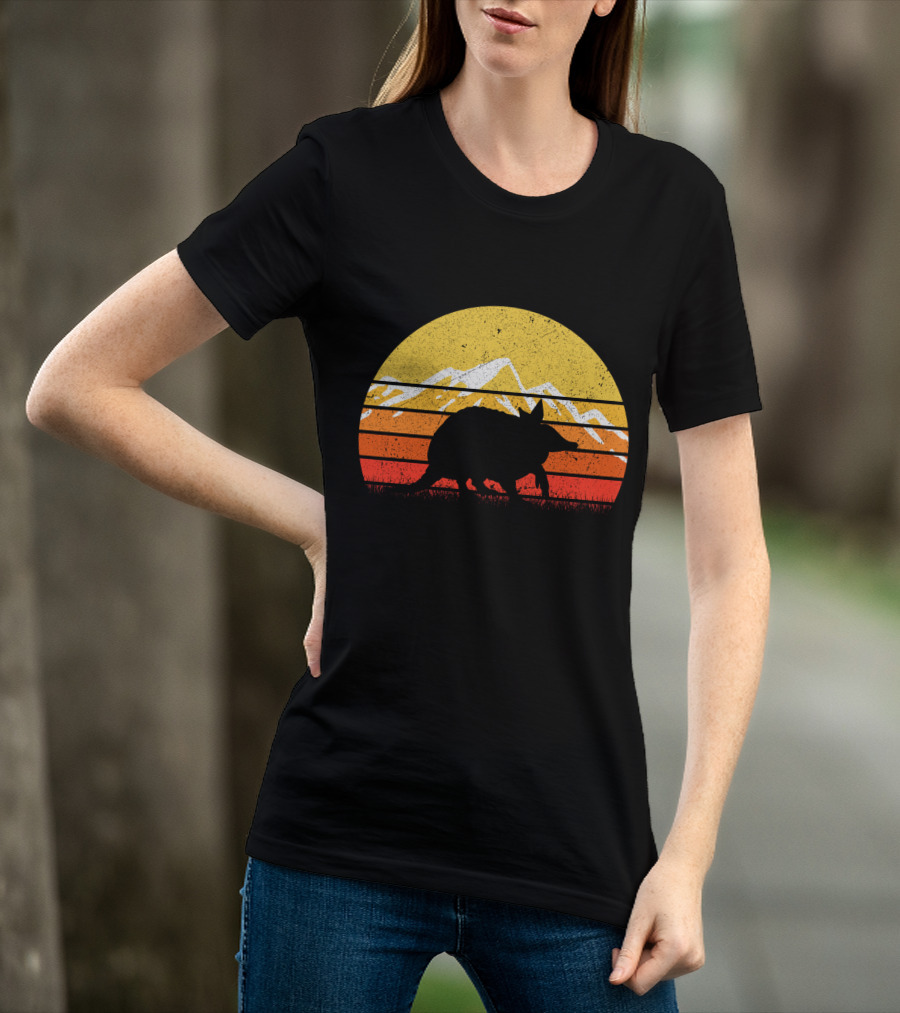 Retro Vintage Armadillo Silhouette With Sunrise Mountains T-Shirt