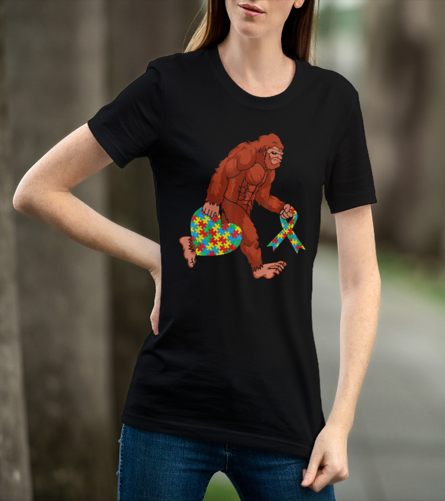 Funny Bigfoot Holding Autism Awareness Puzzle Heart T-Shirt