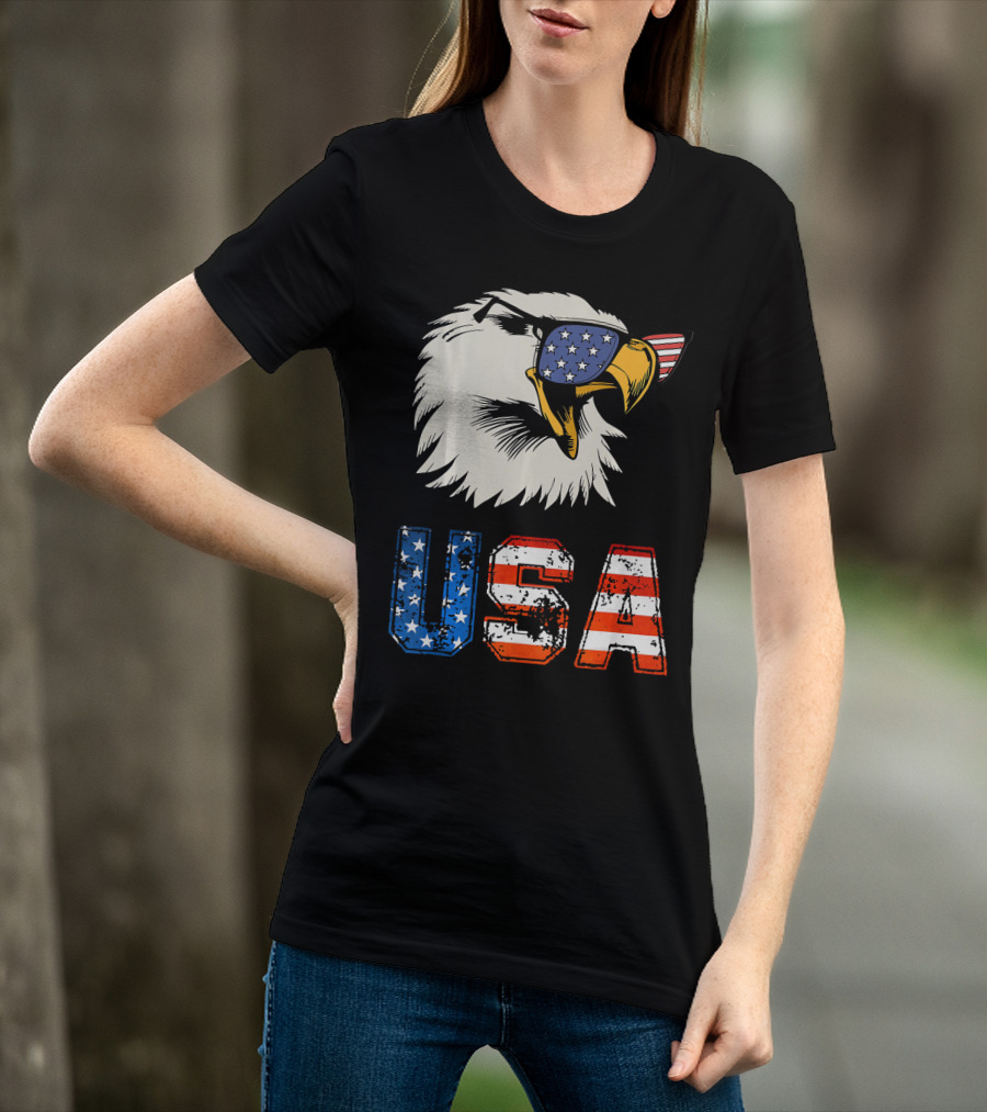 USA Patriotic Eagle American Eagle Flag Sunglasses T-Shirt