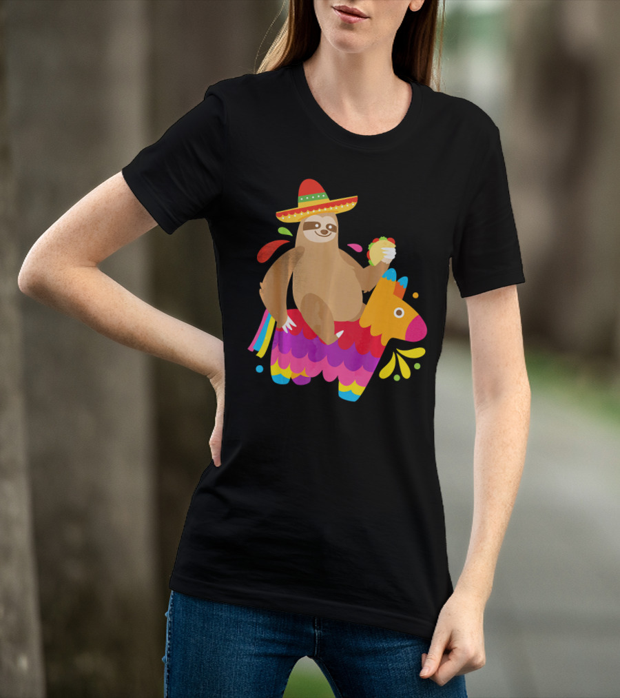 Sloth Taco Piñata Cute Mexican Fiesta Sombrero Riding Rainbow T-Shirt